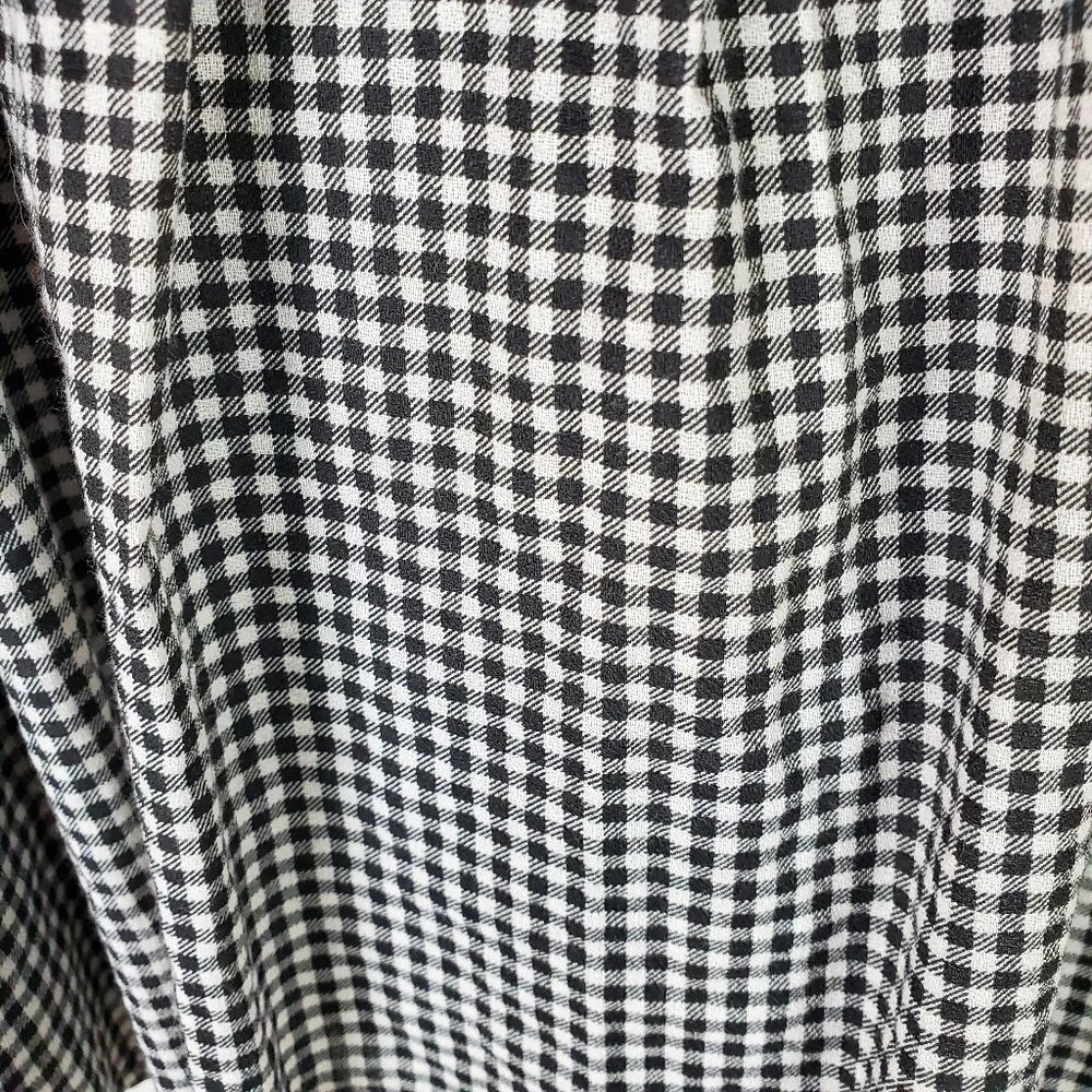2/$25 Old Navy Mini Skirt Pleated Small Blk White Check - Picture 6 of 10